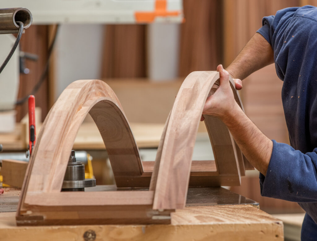 Menuiserie de qualité et savoir faire pour fenêtres et portes en bois